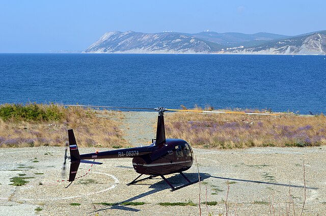 Robinson R44