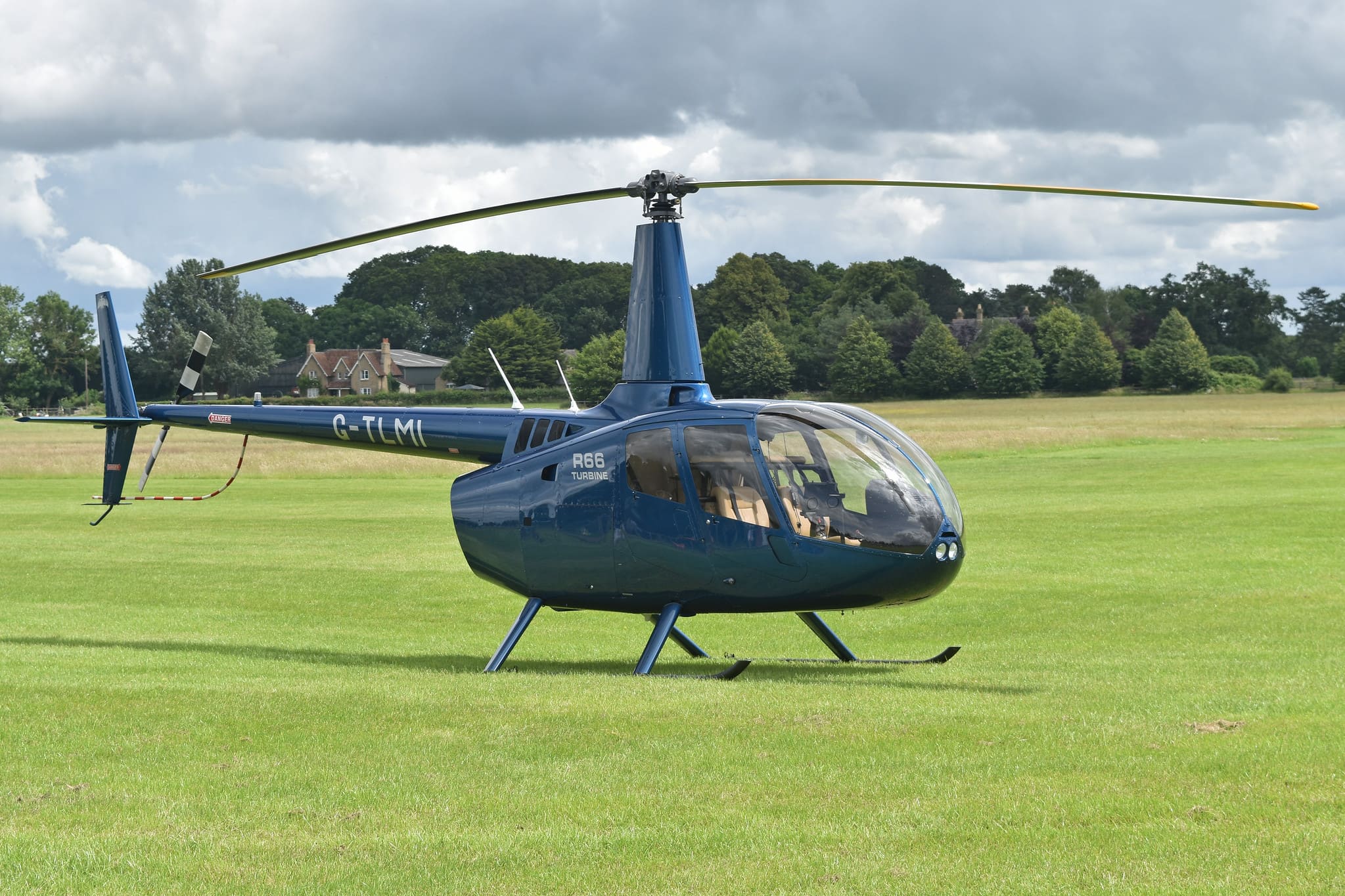 Robinson R66